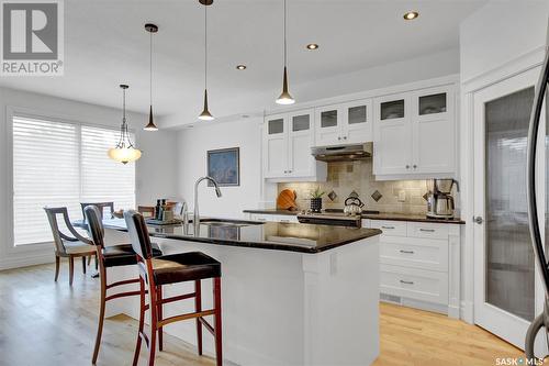 4643 Ellard Court, Regina, SK - Indoor Photo Showing Kitchen With Upgraded Kitchen