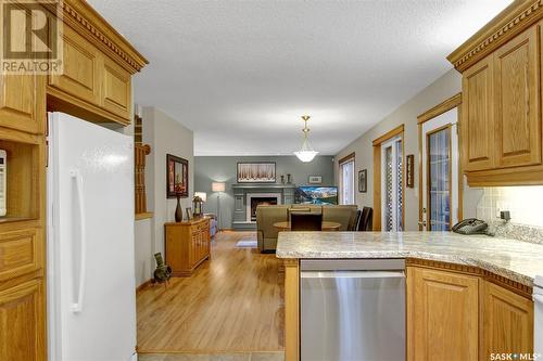 8502 Rever Drive, Regina, SK - Indoor Photo Showing Kitchen
