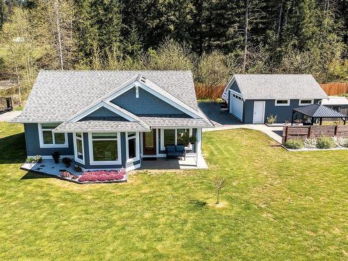 2495 Graham Rd, Courtenay, BC 