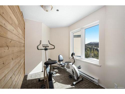 313-1320 Henry Rd, Courtenay, BC - Indoor Photo Showing Gym Room