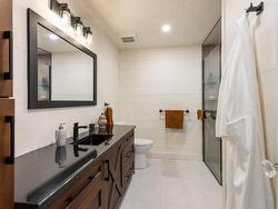 Ensuite bathroom - 