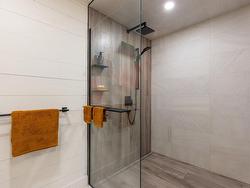 Ensuite bathroom - 