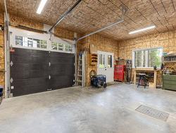 Garage - 