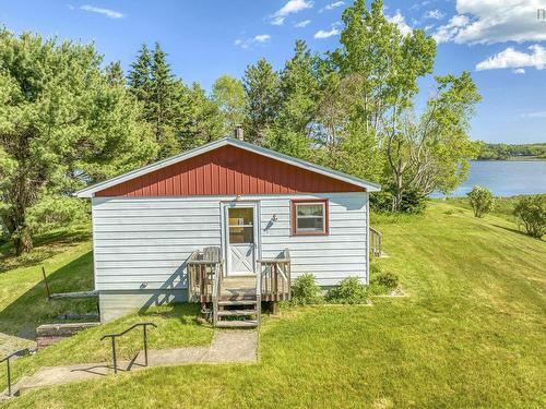 292 East Side Martins River Road, Martins River, NS 