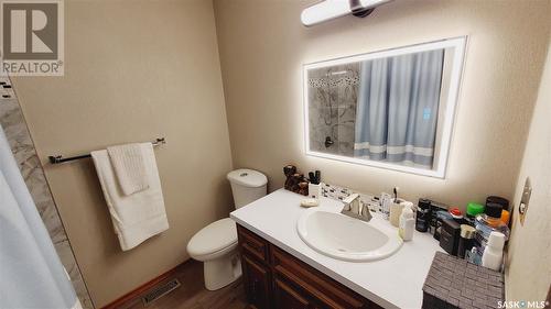 43 Minot Drive, Regina, SK - Indoor Photo Showing Bathroom