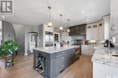 4220 Sage Place, Regina, SK - Indoor Photo Showing Kitchen With Upgraded Kitchen