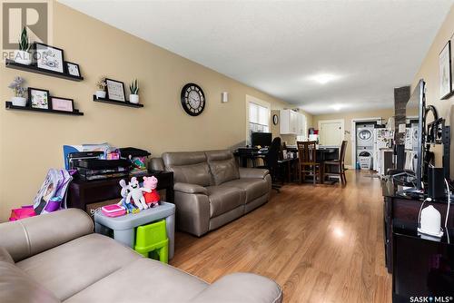 2340 Reynolds Street, Regina, SK - Indoor Photo Showing Living Room