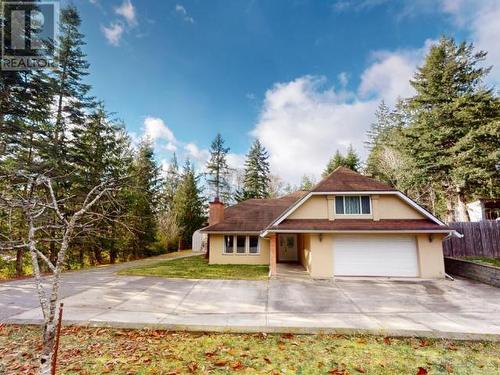 2339 Lang Bay Road, Powell River, BC - Outdoor With Facade