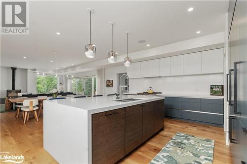 416532 10Th Line, Clarksburg, ON - Indoor Photo Showing Kitchen With Double Sink With Upgraded Kitchen