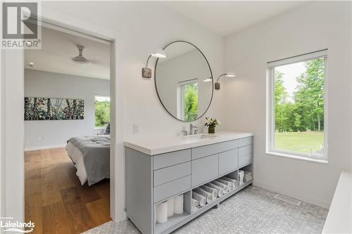 416532 10Th Line, Clarksburg, ON - Indoor Photo Showing Bathroom