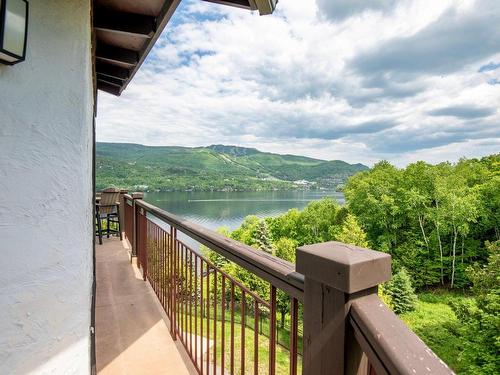 Vue - 334-113 Rue Cuttle, Mont-Tremblant, QC - Outdoor With Body Of Water With Balcony With View