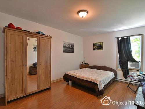 Logement - 168  - 172 Boul. Ste-Anne, Sainte-Anne-Des-Plaines, QC - Indoor Photo Showing Bedroom