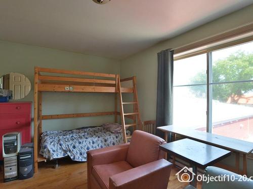 Logement - 168  - 172 Boul. Ste-Anne, Sainte-Anne-Des-Plaines, QC - Indoor Photo Showing Bedroom