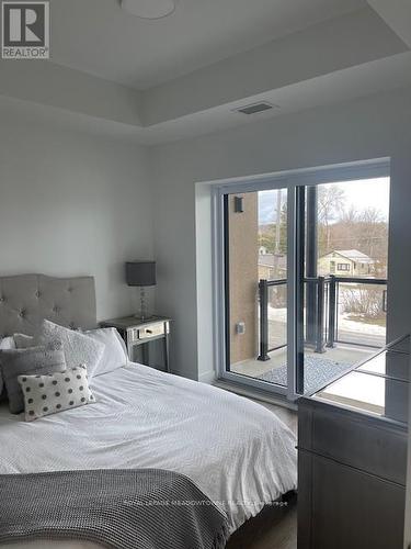 204 - 19B West Street N, Kawartha Lakes, ON - Indoor Photo Showing Bedroom