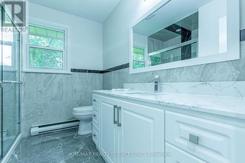 686026 Highway 2, Woodstock, ON - Indoor Photo Showing Bathroom