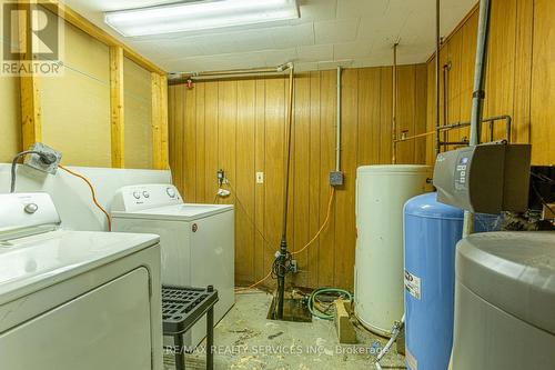 686026 Highway 2, Woodstock, ON - Indoor Photo Showing Laundry Room