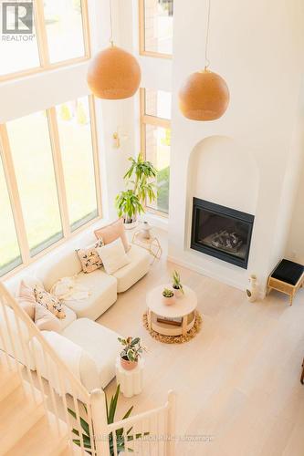 24 William Street, Tillsonburg, ON - Indoor Photo Showing Living Room With Fireplace