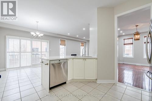 1010 Laidlaw Drive, Milton, ON - Indoor Photo Showing Kitchen