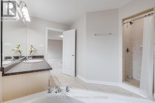 1010 Laidlaw Drive, Milton, ON - Indoor Photo Showing Bathroom