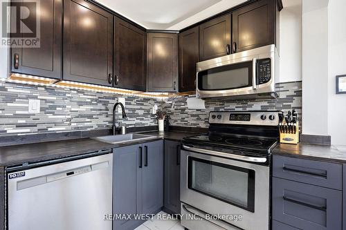 76 Rosemount Avenue, Toronto (Weston), ON - Indoor Photo Showing Kitchen With Double Sink With Upgraded Kitchen