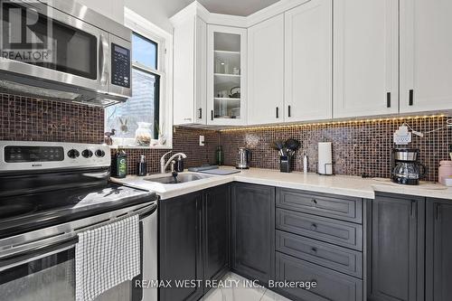 76 Rosemount Avenue, Toronto (Weston), ON - Indoor Photo Showing Kitchen With Upgraded Kitchen