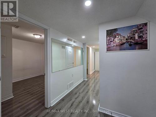 6095 Rowers Crescent, Mississauga, ON - Indoor Photo Showing Other Room