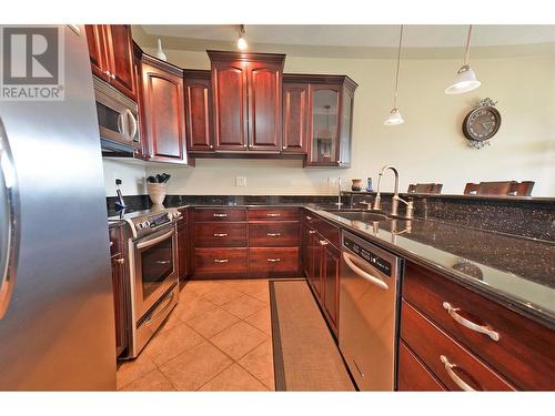 3460 Parkway Road Unit# A202 Lot# Mabel Lake, Enderby, BC - Indoor Photo Showing Kitchen