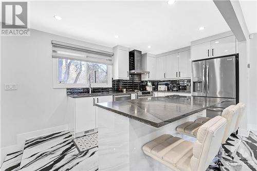 1373 Normandy Crescent, Ottawa, ON - Indoor Photo Showing Kitchen With Upgraded Kitchen