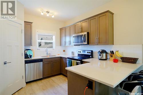 3366 Green Poppy Street, Regina, SK - Indoor Photo Showing Kitchen With Stainless Steel Kitchen