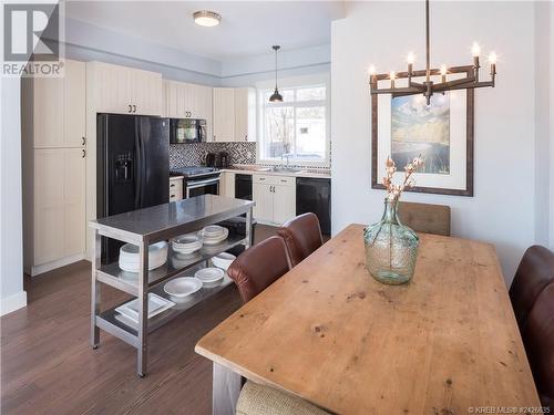 861 5Th Avenue, Fernie, BC - Indoor Photo Showing Dining Room