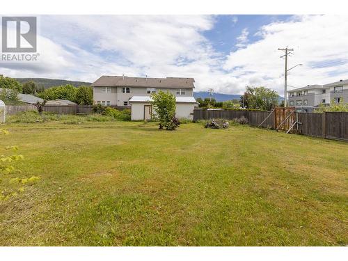 4826 Lazelle Avenue, Terrace, BC - Outdoor