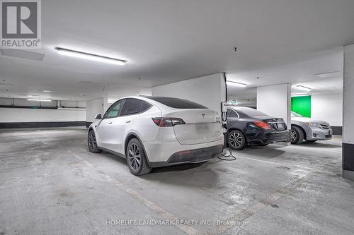 311W - 268 Buchanan Drive, Markham, ON - Indoor Photo Showing Garage