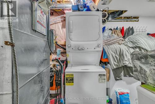 22 Deseronto Street, Brampton, ON - Indoor Photo Showing Laundry Room