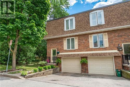 1523 Westminster Place, Burlington, ON - Outdoor