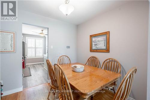 1523 Westminster Place, Burlington, ON - Indoor Photo Showing Dining Room