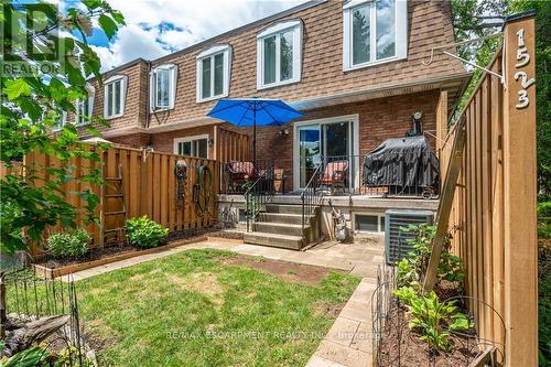 1523 Westminster Place, Burlington, ON - Outdoor