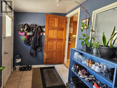 504 7Th Avenue, Keremeos, BC - Indoor Photo Showing Other Room