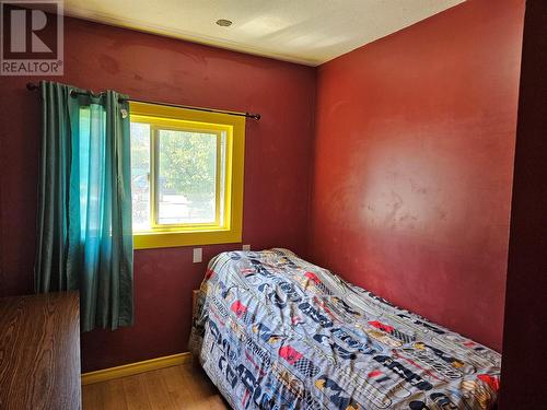 504 7Th Avenue, Keremeos, BC - Indoor Photo Showing Bedroom