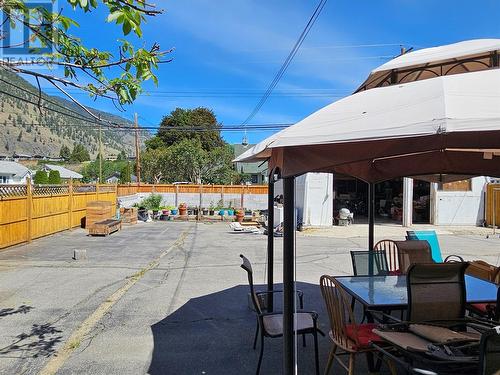 504 7Th Avenue, Keremeos, BC - Outdoor