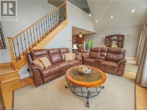 35 Devils Glen Road, Northern Bruce Peninsula, ON - Indoor Photo Showing Living Room