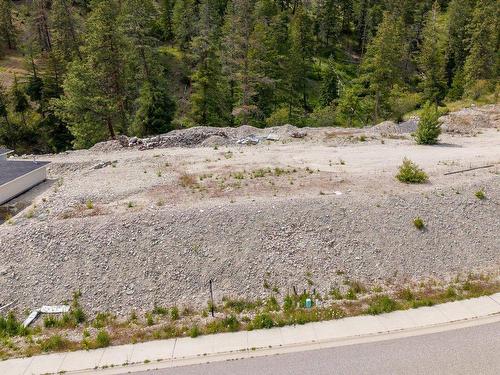 6037 Gerrie Road, Peachland, BC - Outdoor