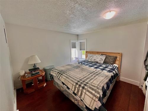 324 Billiter Avenue, Princeton, BC - Indoor Photo Showing Bedroom