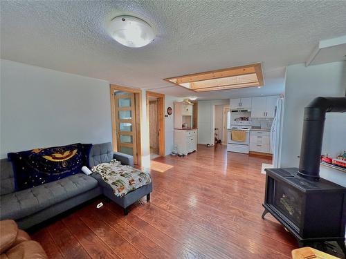 324 Billiter Avenue, Princeton, BC - Indoor