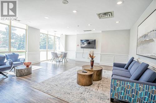 603 - 28 Harrison Garden Boulevard, Toronto, ON - Indoor Photo Showing Living Room