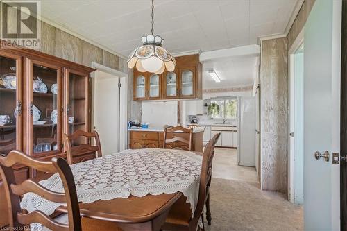 318397 Grey Rd 1, Georgian Bluffs, ON - Indoor Photo Showing Dining Room