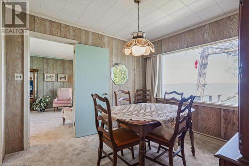 318397 Grey Rd 1, Georgian Bluffs, ON - Indoor Photo Showing Dining Room