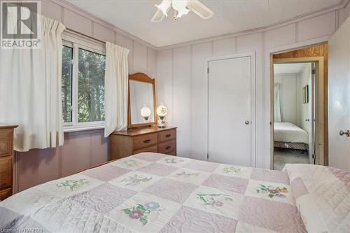 318397 Grey Rd 1, Georgian Bluffs, ON - Indoor Photo Showing Bedroom