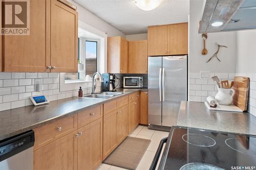 234 Johnson Crescent, Saskatoon, SK - Indoor Photo Showing Kitchen With Stainless Steel Kitchen With Double Sink