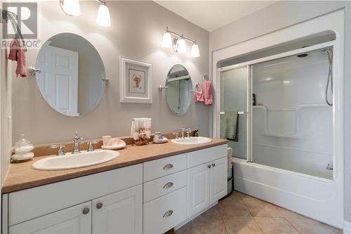 12 Oakcroft Crescent, Moncton, NB - Indoor Photo Showing Bathroom