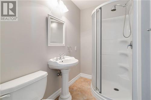 12 Oakcroft Crescent, Moncton, NB - Indoor Photo Showing Bathroom